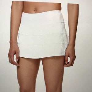 Lululemon Pace Rival Skirt 4 way stretch 13”